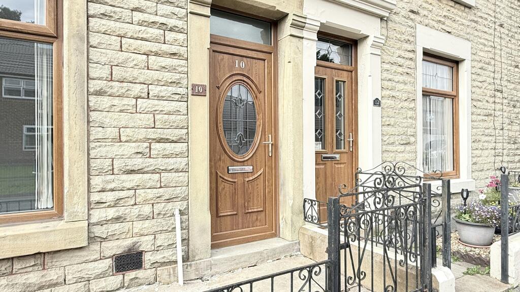 Redvers Road, Darwen, BB3 photo 2