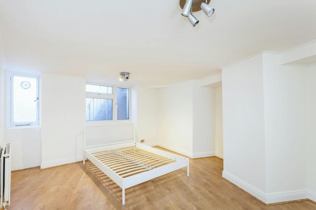  _CHRC_117 Malden Road  _NW5 4HS_004.jpg