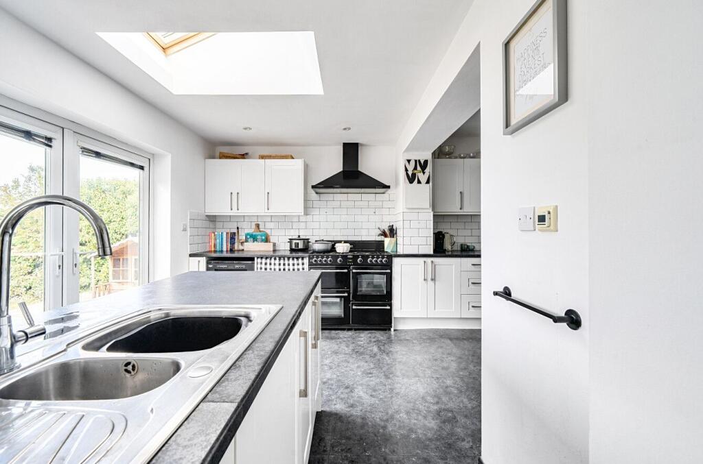 House in Salisbury - View 4