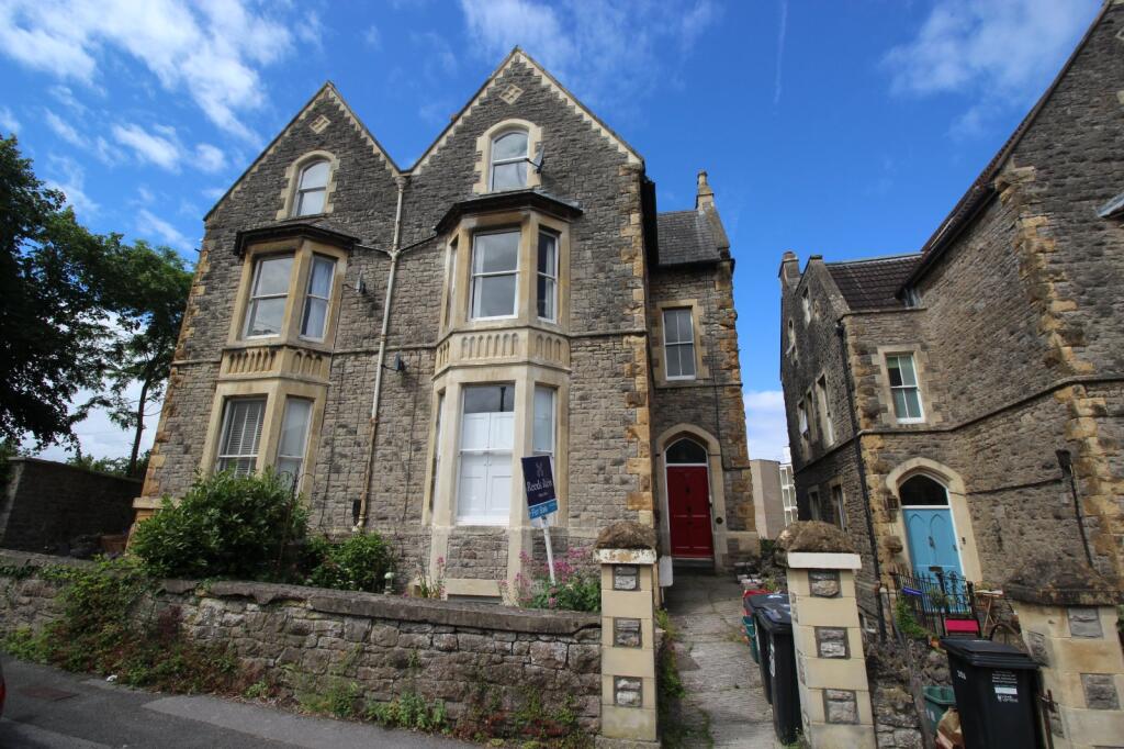 Main image of property: Victoria Road, Clevedon, North Somerset, BS21