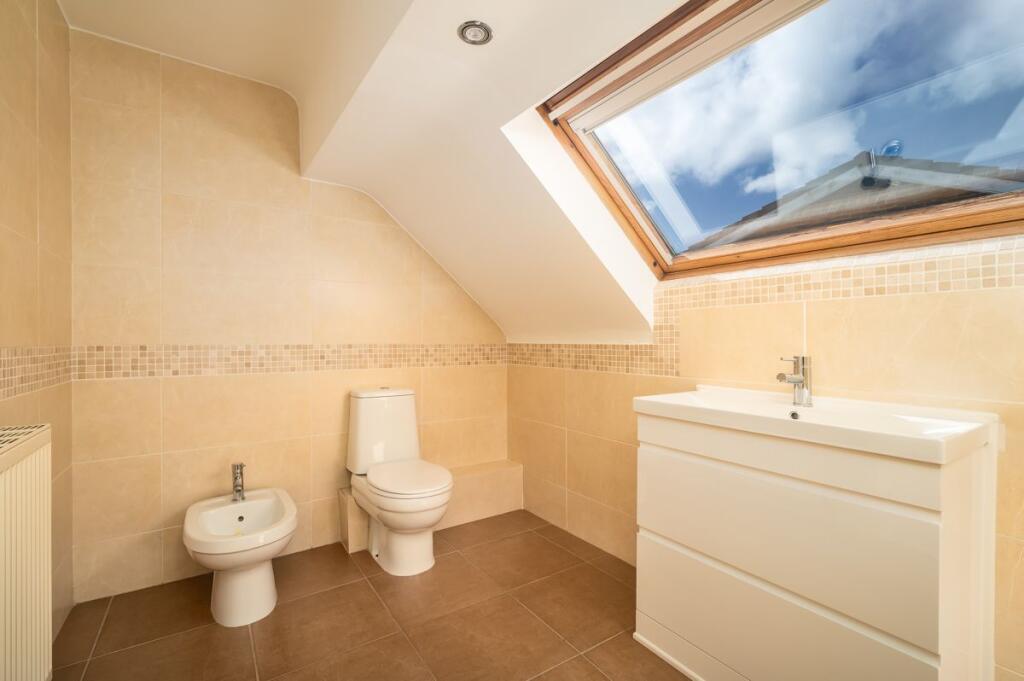 Additional image 25 of Moorside Gardens, Drighlington, Bradford