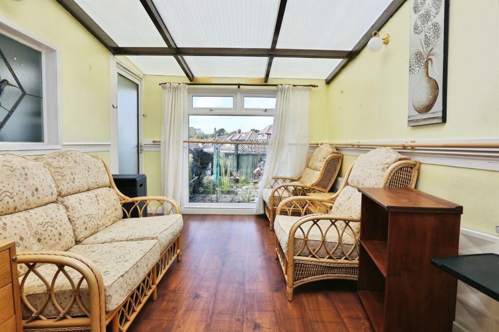Rowland Road, Fareham photo 3