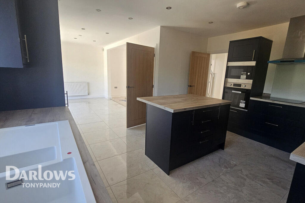 House in Mount Pleasant, Porth - More