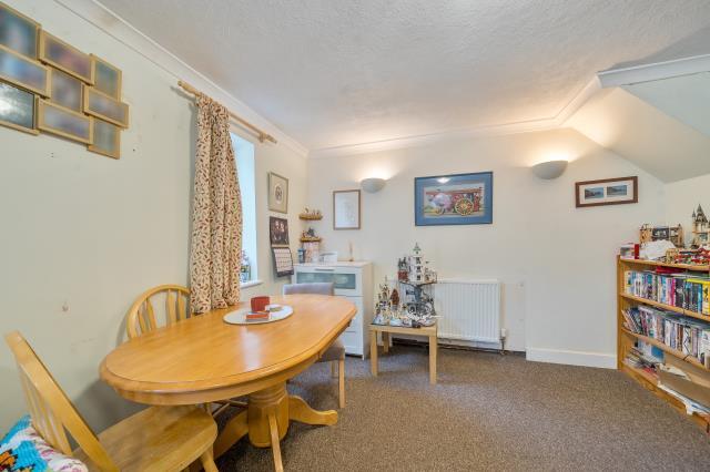 Longmead, Abingdon photo 3