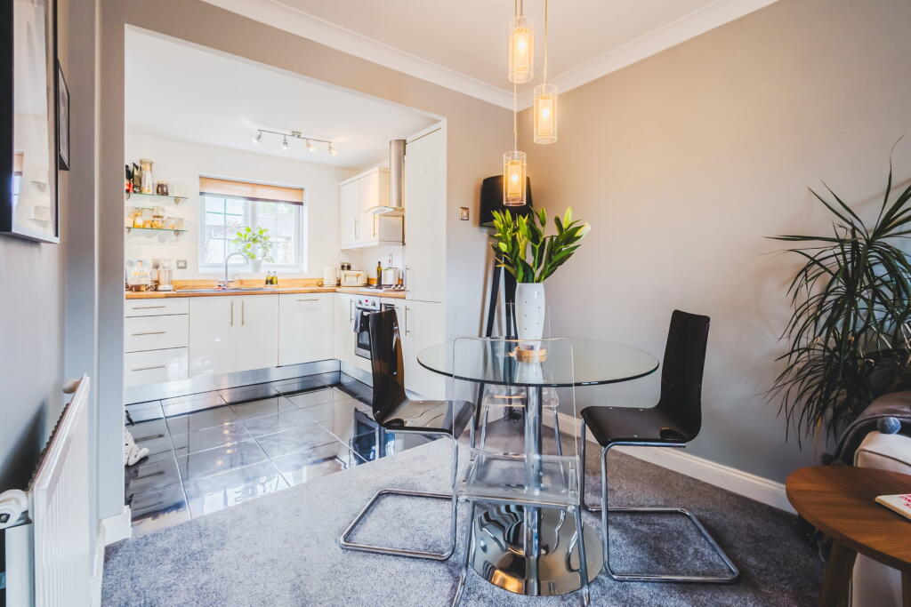 44 Dewell Mews, Swindon, SN3 1QU photo 2