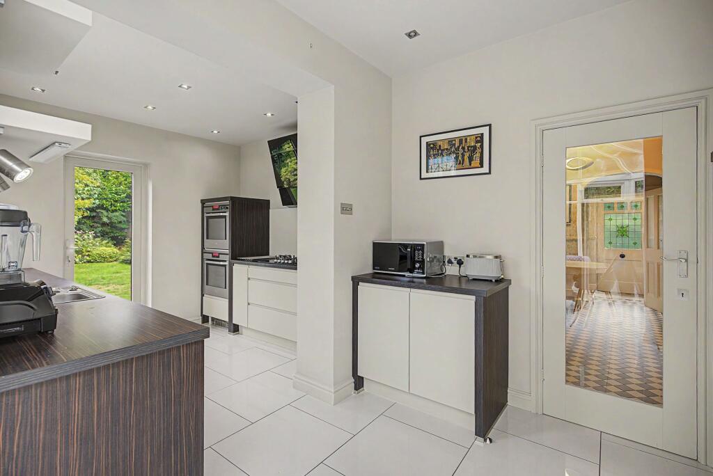 House in Warrington, Stockton Heath - More