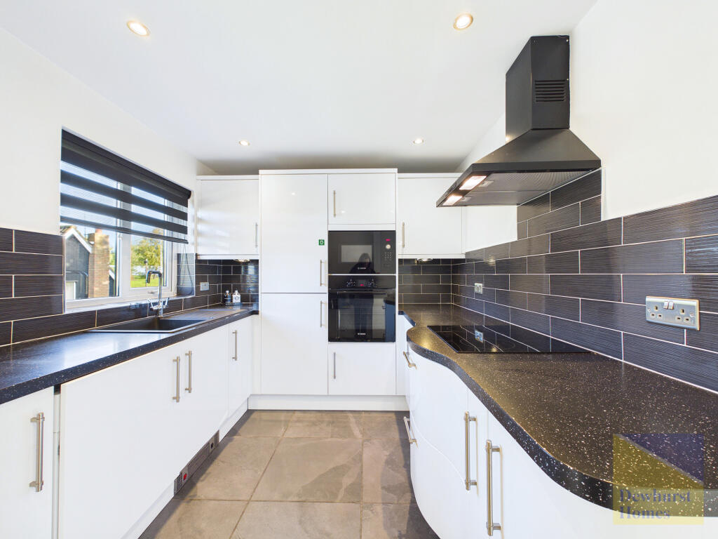 Apartment in Preston - View 5