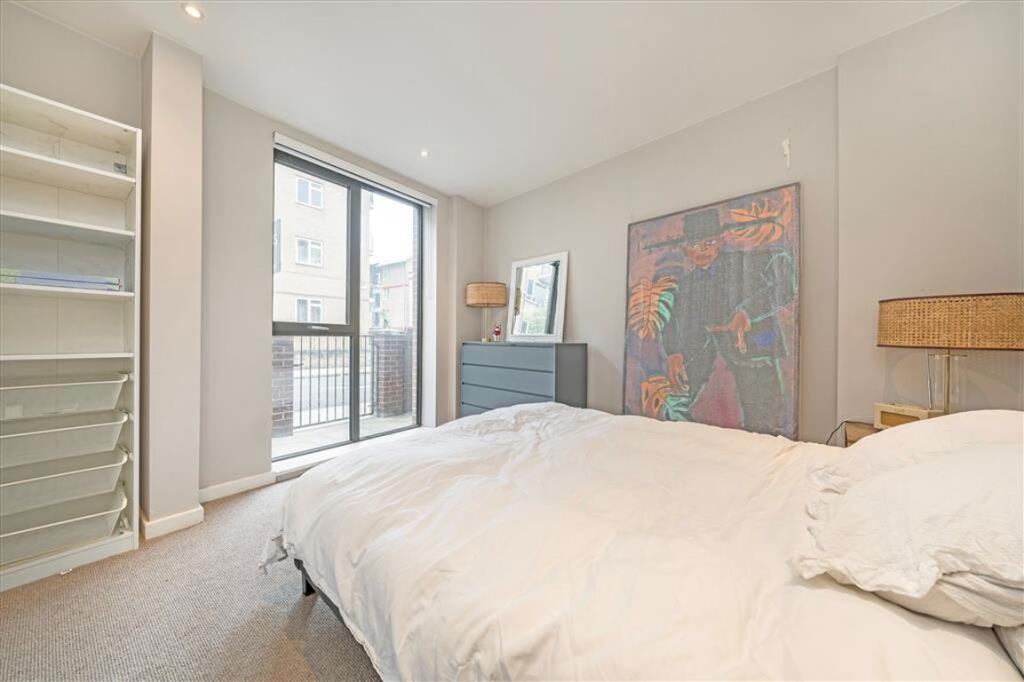 Apartment in London, Bankside, Elephant and Castle - More