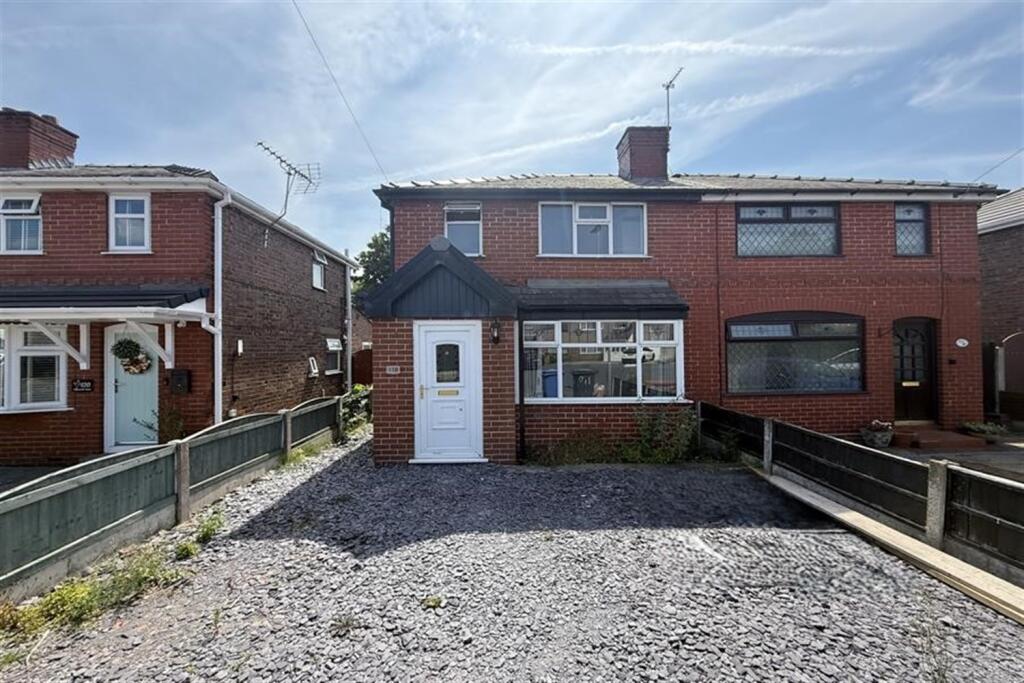 Main image of property: Cliftonville Road, Woolston, WA1 4BH
