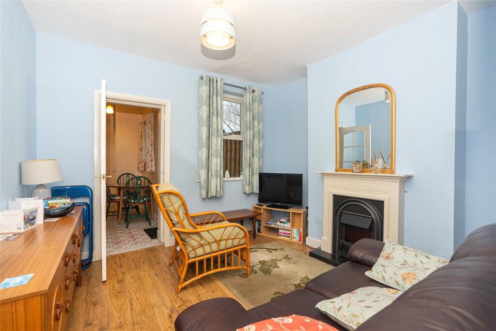 Victoria Road, Cemaes Bay, Isle of Anglesey, LL67 photo 2