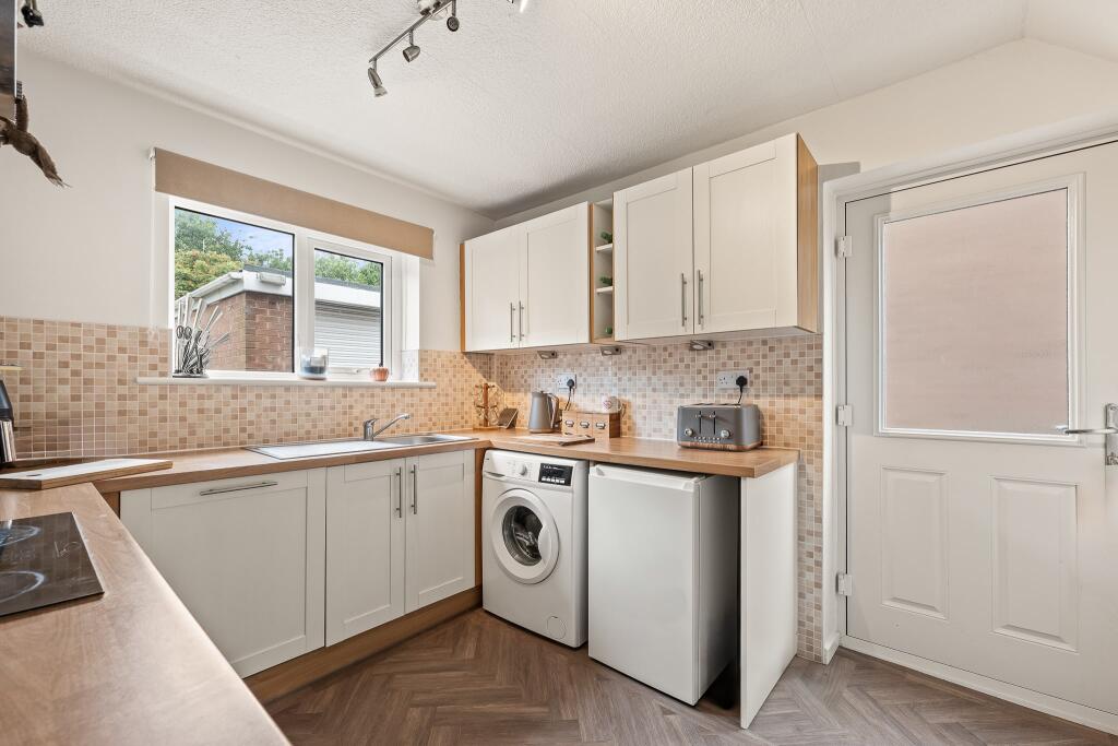 Littlewood Way, Maltby, Rotherham, S66 photo 4