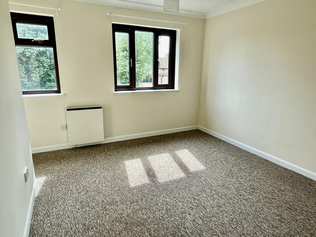 House in Peterborough - View 4