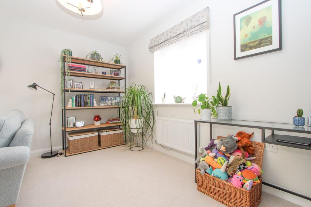 House in Bristol, Rangeworthy - More