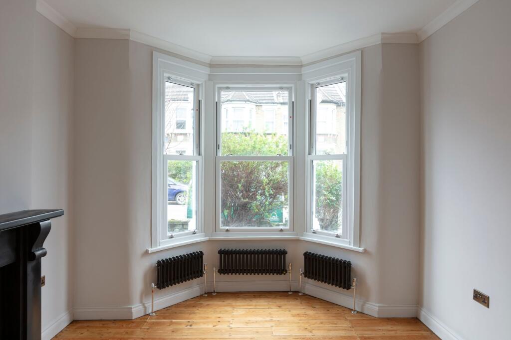 Apartment in London - View 2