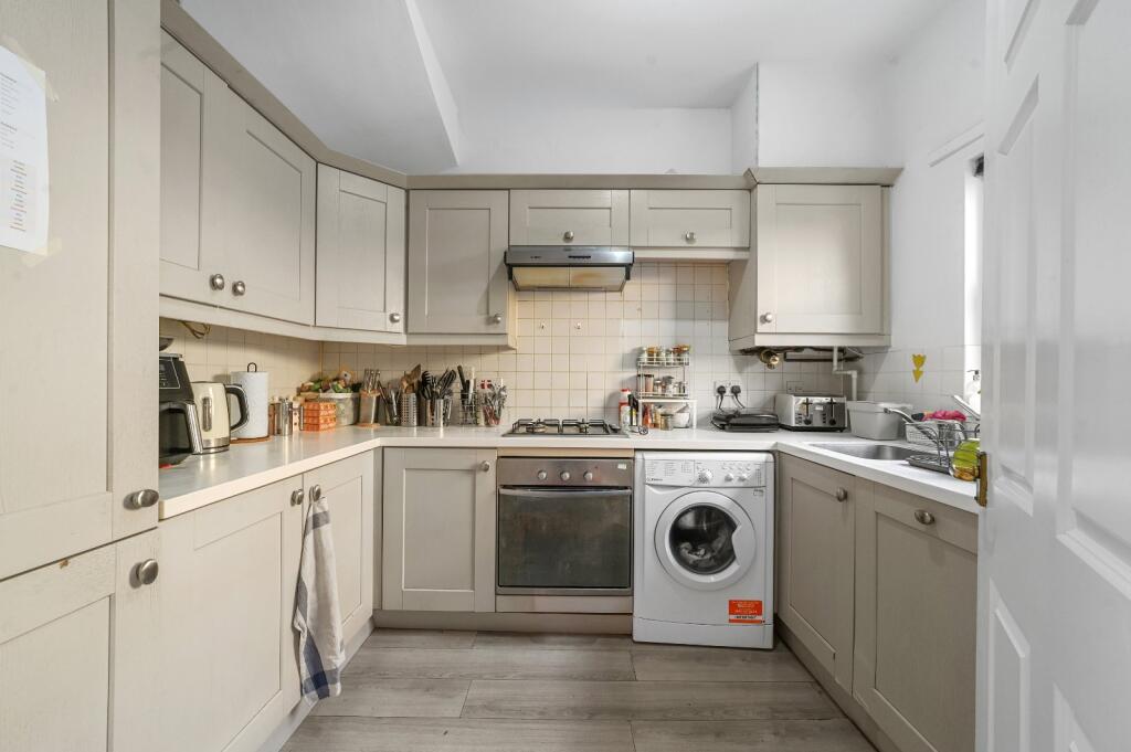 House in London, Stepney - View 2