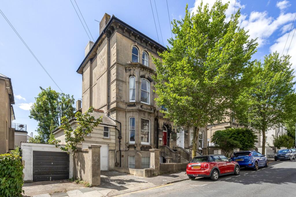 Main image of property: Flat 2 24 Albert Road Brighton BN1 3RN