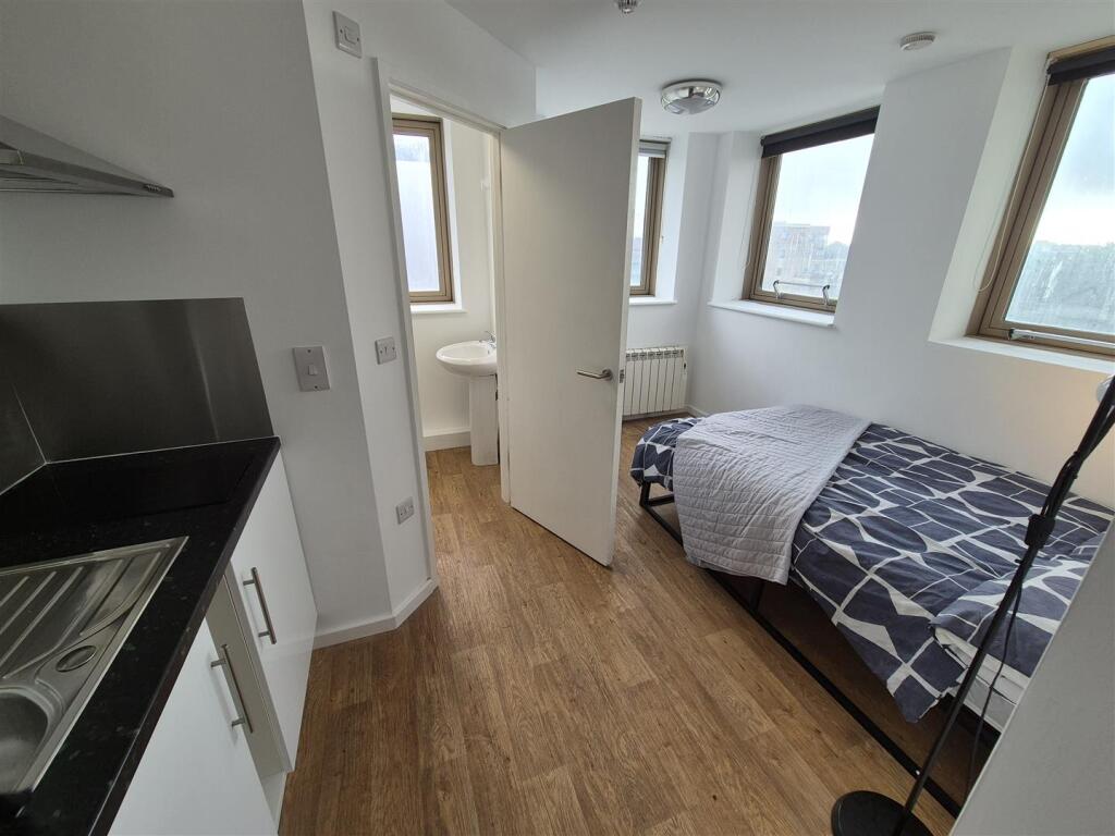 Main image of property: STUDIO WITH BILLS INCLUDED