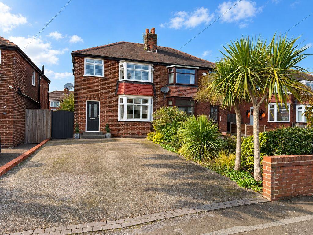 3-bed semi-detached on Frogmore Avenue, Gee Cross, Hyde, £350,000