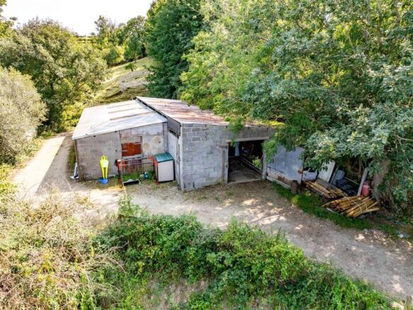 Outbuildings &amp; Stables