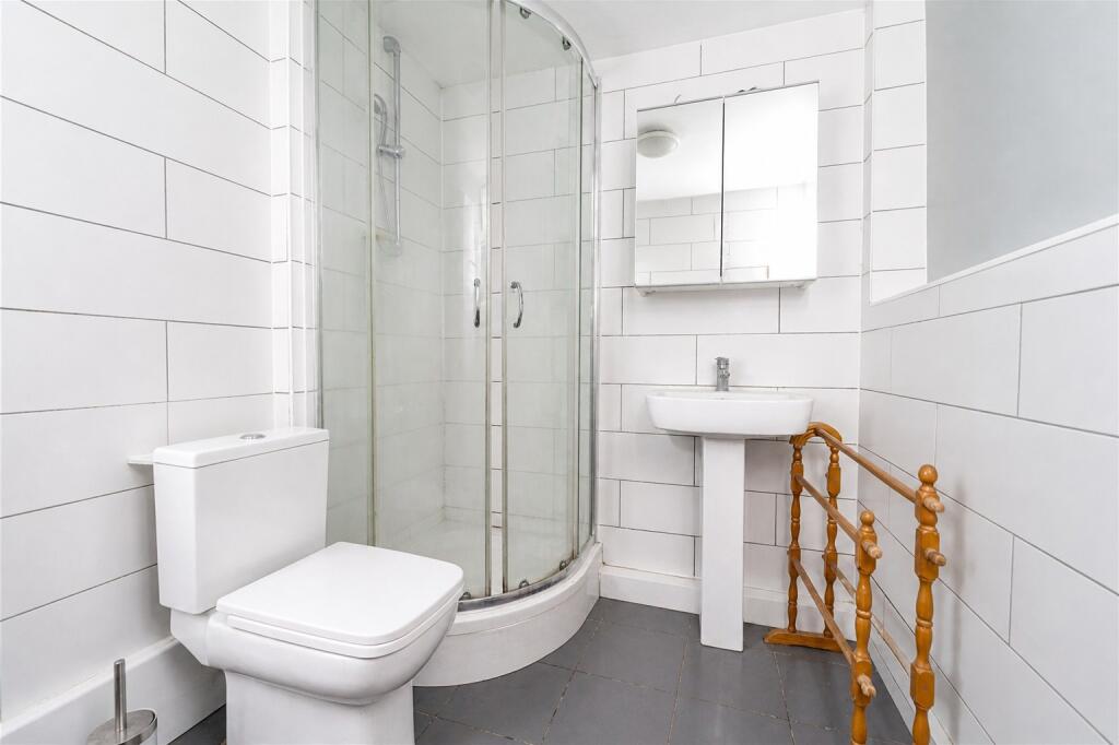 4 bedroom terraced house for rent