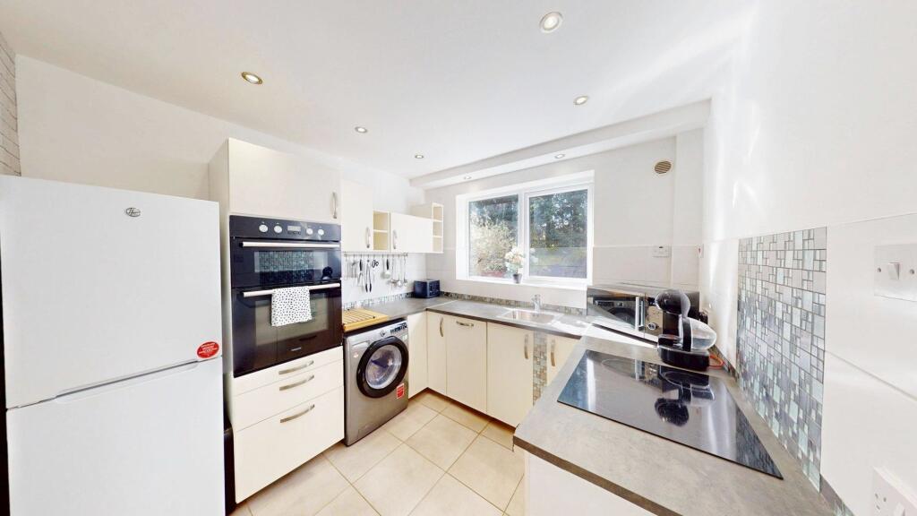 House in Westhoughton, Wingates - View 3