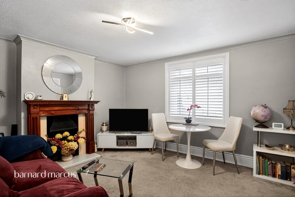 Main image of property: Elgin Road, Croydon