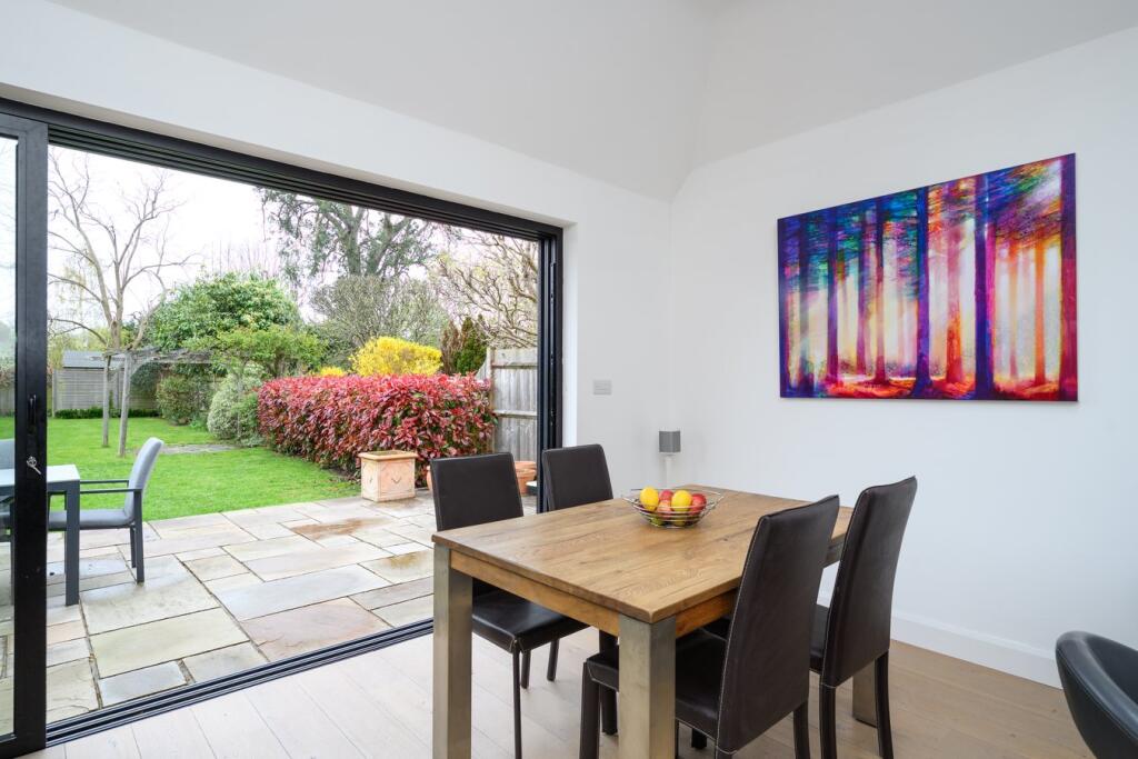 House in Elmbridge, Hersham - View 5