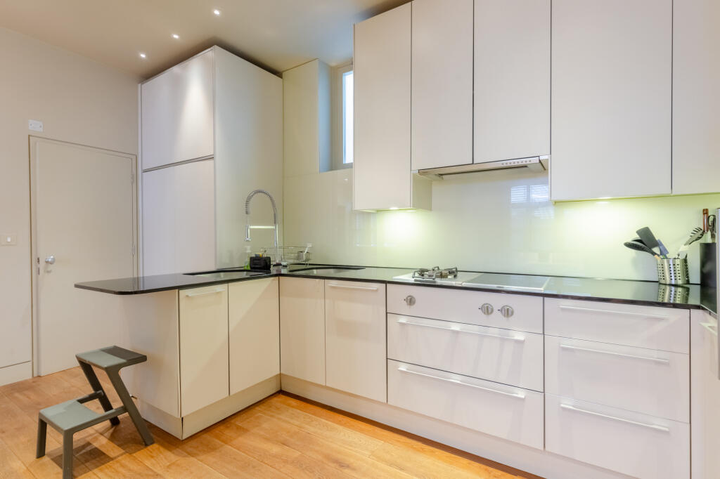 4 bedroom terraced house for rent