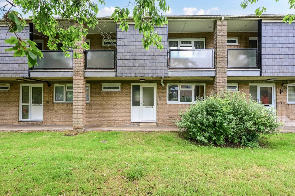 Main image of property: Robin Hood Close, Farnborough, GU14