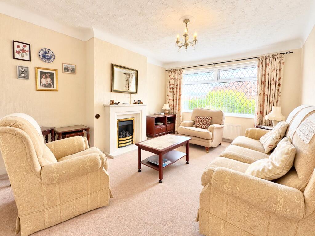 Ridgefield Road, Pensby, Wirral, CH61 photo 4