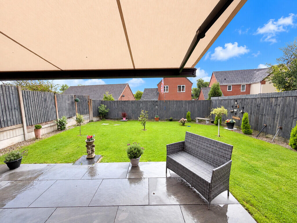 House in Stoke-on-Trent - View 2