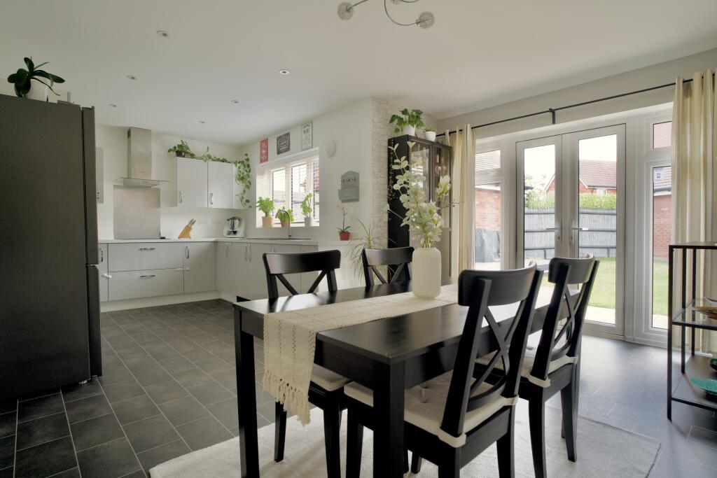 House in Southampton - View 4