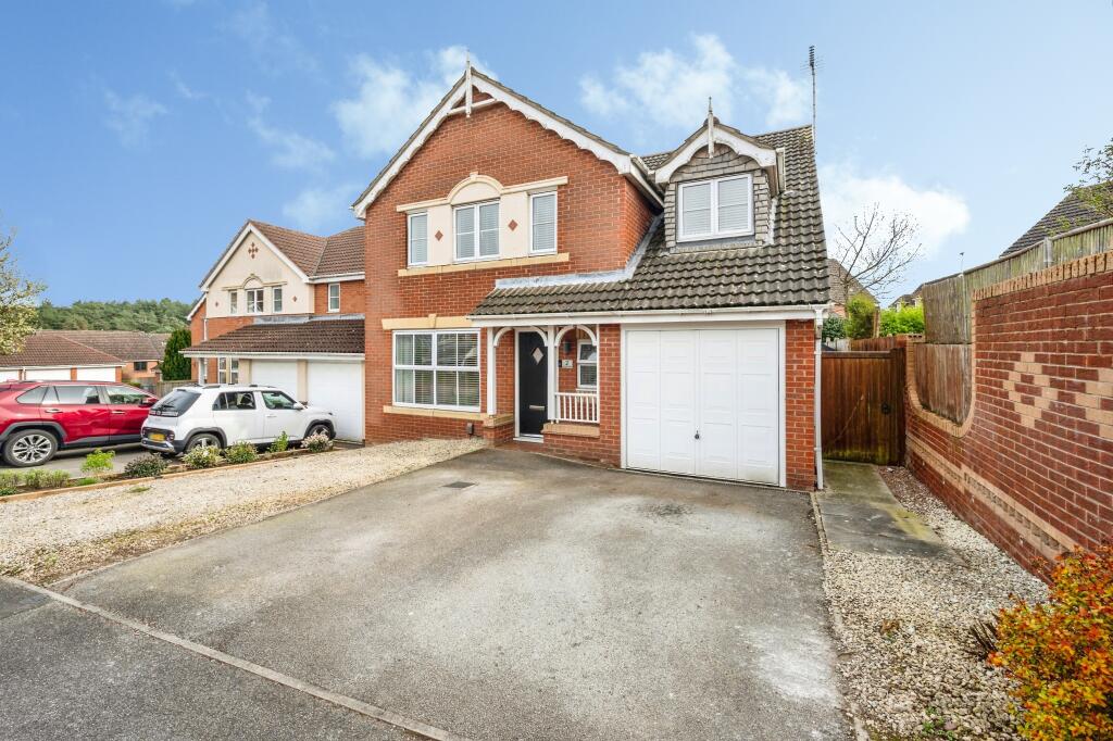 Main image of property: Rockley Close, Mansfield, NG21