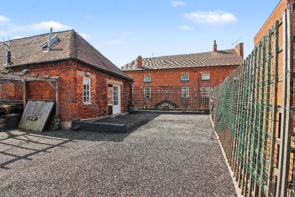 The Studio, Swan Court, Alcester photo 4