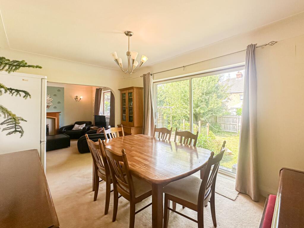 Grange Road, Heswall, CH60 - More