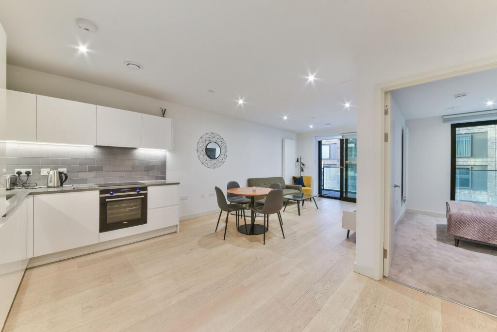 Main image of property: Marco Polo Tower - P2043S7