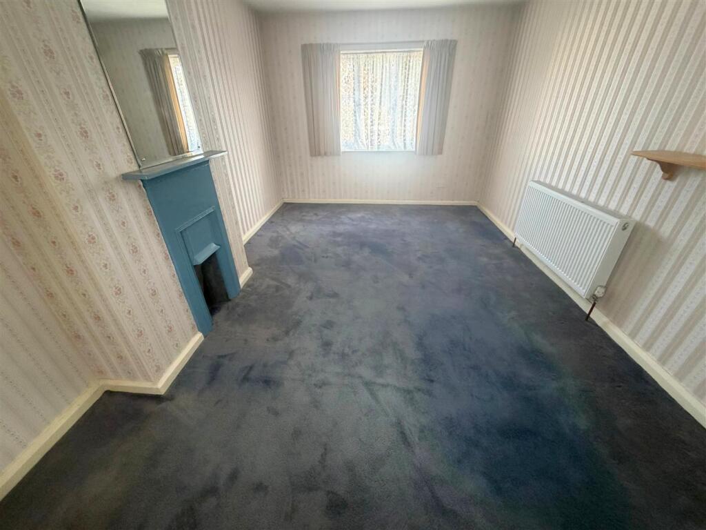 House in London - View 2