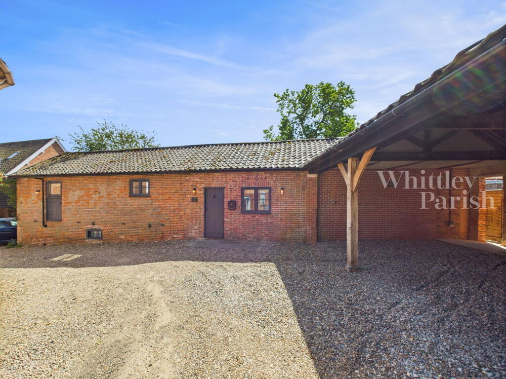 2-bed house on Eversons Lane, Harleston, £350,000