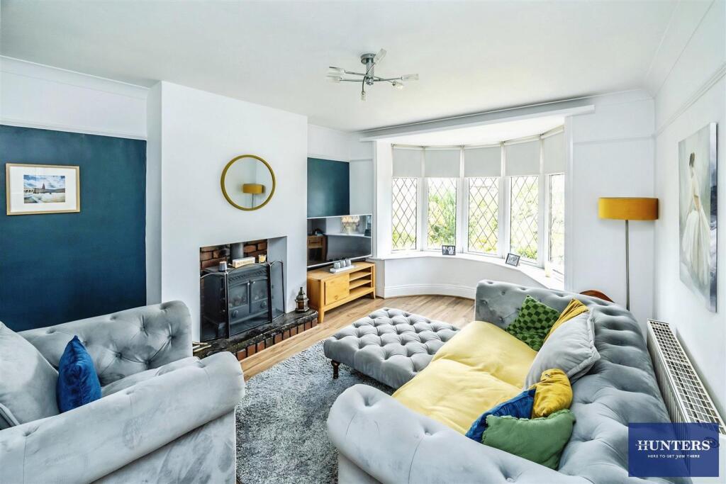 House in Halifax - View 3