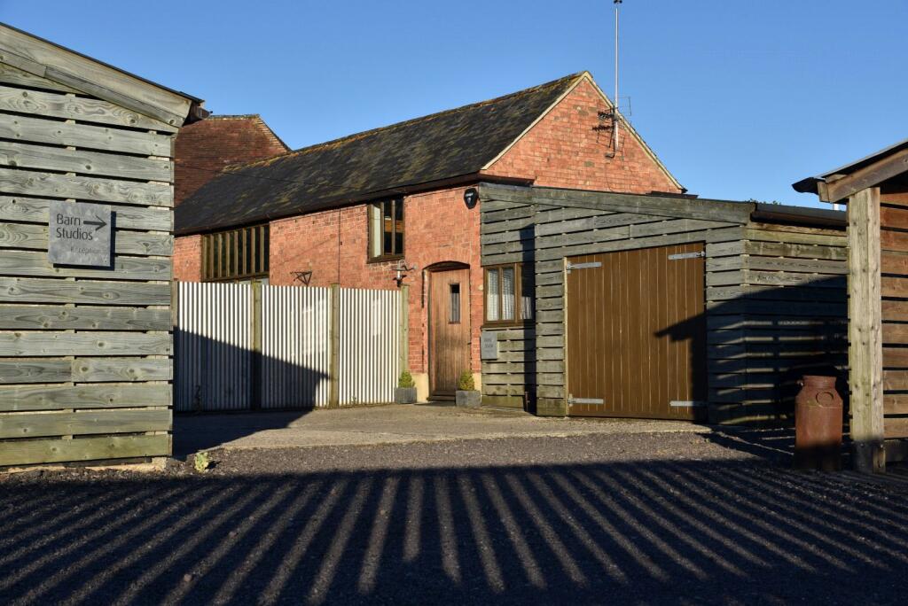 Main image of property: Chapel Farm, Over Old Road, Hartpury, Gloucestershire, GL19