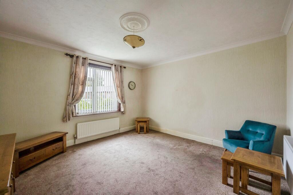 Shrewsbury Road, Bircotes, Doncaster photo 4