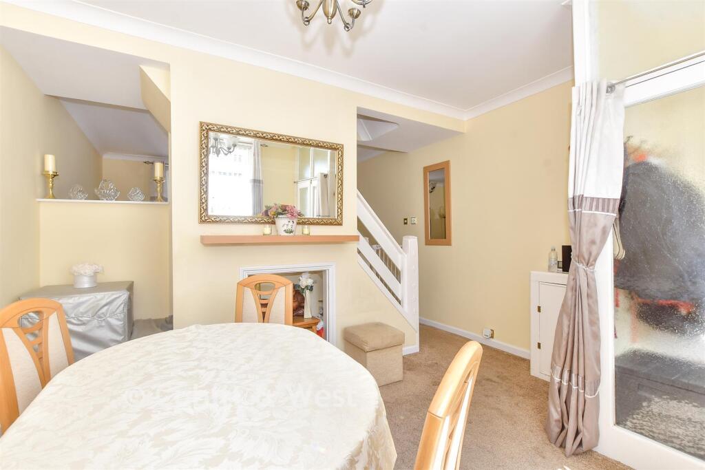 House in Portsmouth - View 3