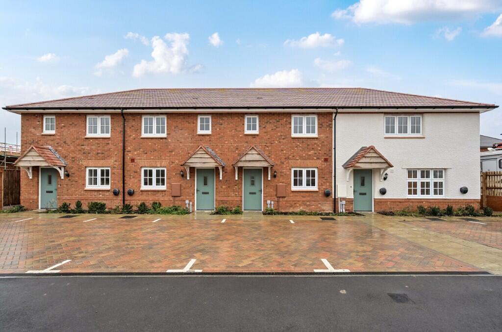 Main image of property: 6 Gloster Drive, Ramsgate, Kent, CT12