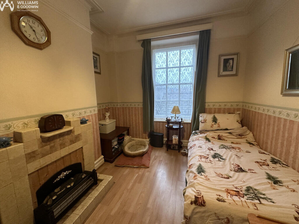House in Llandudno - More