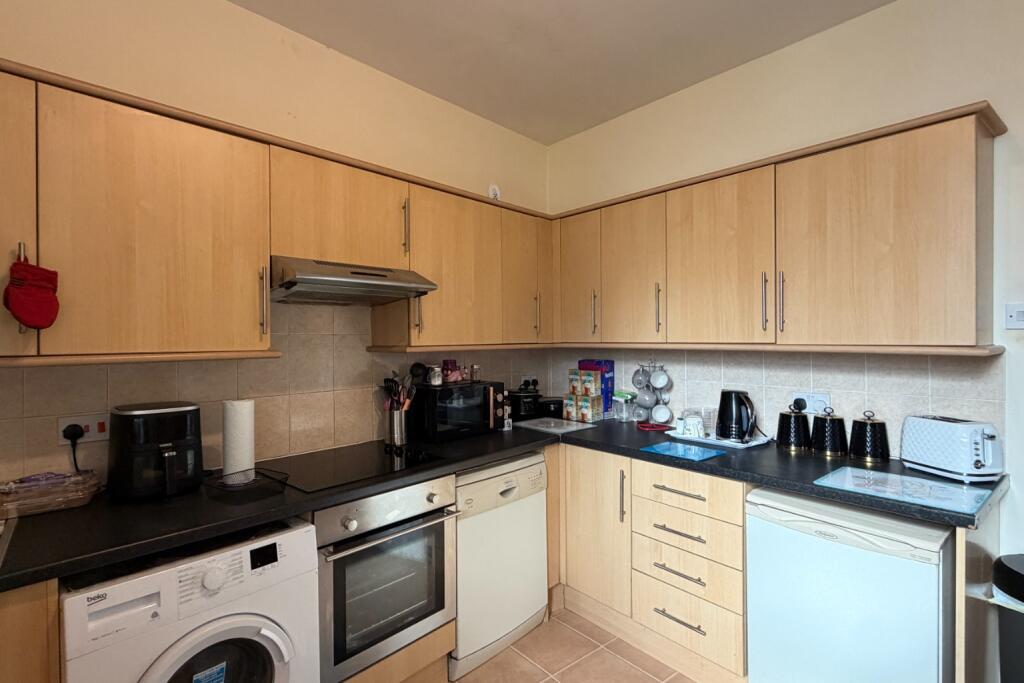 Apartment in Kirkcaldy, Fife - More