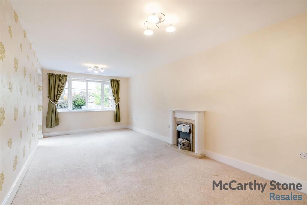 Main image of property: Limpsfield Road, South Croydon, CR2 9LB