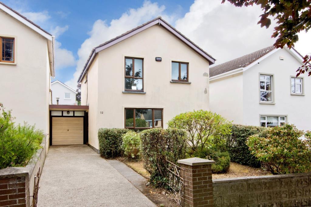 Main image of property: 22 Ashton Lawn, Knocklyon, Dublin 16, D16 FP97
