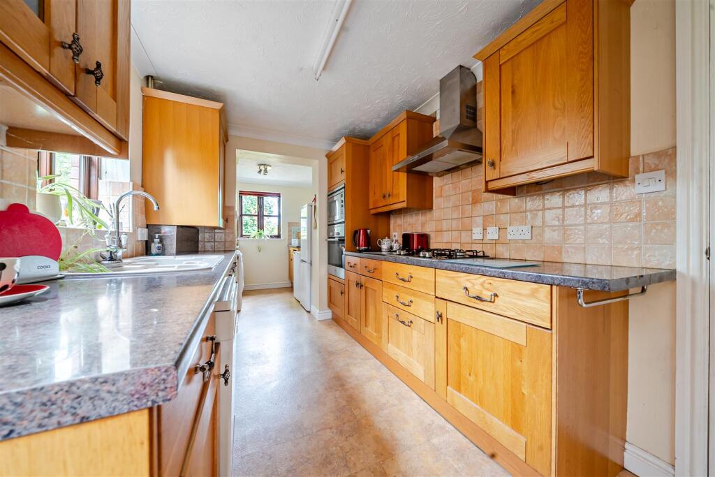 House in Felindre, Gwernyfed - More