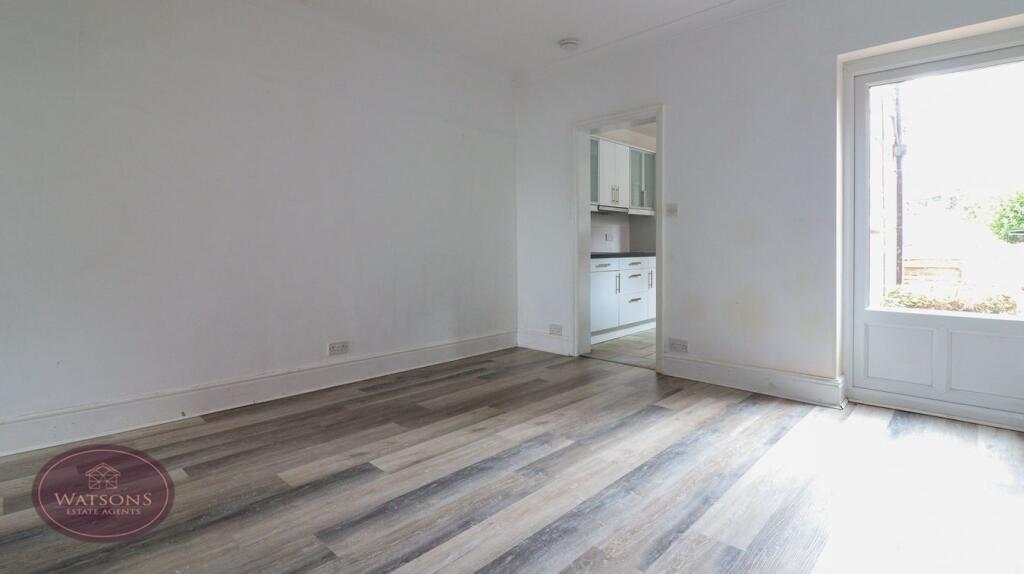 House in Broxtowe, Swingate, Kimberley - More