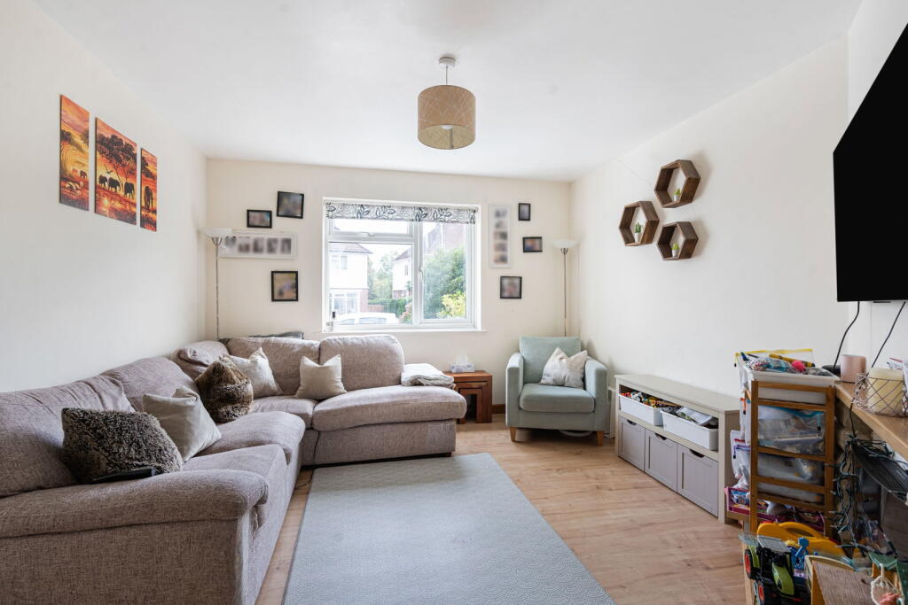 House in Guildford - View 4